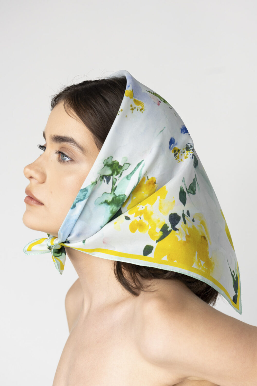 Pastellfarbene Blume Umarmung Kleines Halstuch - dianacojocaru.de